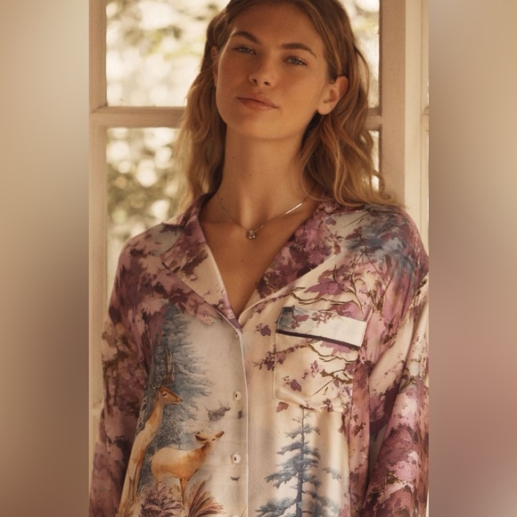 Matching Set-Silky Oversized Pajama Shirt & Pants Anthropologie In: Lavendar - Picture 2 of 7